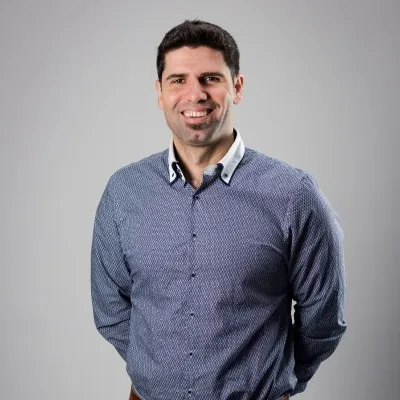 Anas Akdar – Webdesigner & Full-Stack Entwickler aus Gießen
